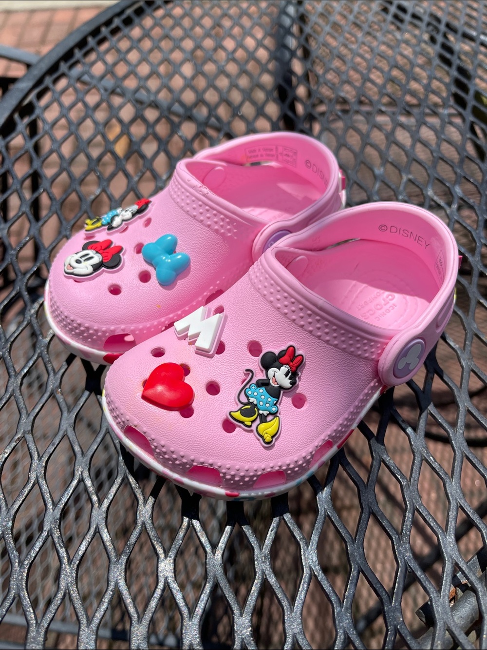 Crocs Kids' x Disney Minnie Mouse Classic Clogs Size 6 Style # 210894 - Picture 17 of 17